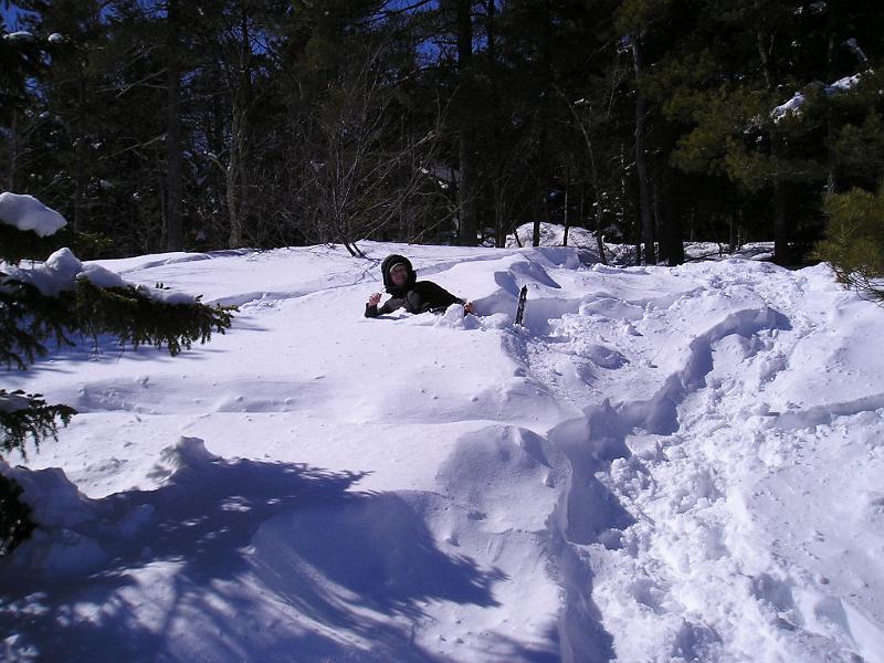 P1010016.JPG - Laura having more problems with the snow.